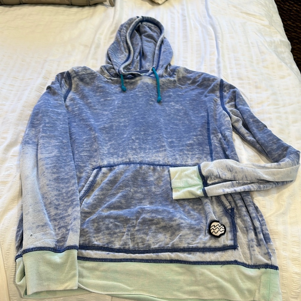 Men’s L Distressed Look, super light and soft